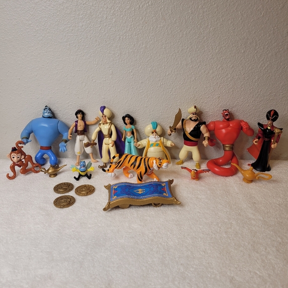 Vintage Disney 18 peice Alladin full cast set action figures and extras - Picture 1 of 16